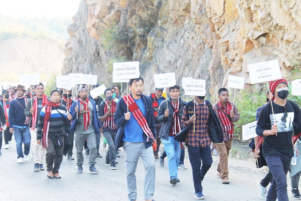 The two-day ‘March Against AFSPA’ from Dimapur to Kohima, covering nearly 70 kilometre begin on January 10 morning from Dimapur. Rev Dr Ellen Konyak led in scripture reading and prayer to start the March for the Repeal of the AFSPA at Supermarket, Dimapur. Apart from the starting point, volunteers joined the march along the way in a show of solidarity. After a night halt in Piphema, the march will resume on 6:00 am, January 11, and head towards Kohima, where they would be received by public and other organisations, before proceeding to the Raj Bhavan to submit a memorandum. The march is being organised by like-minded citizens to protest the Armed Forces Special Powers Act (AFSPA), 1958. (Morung Photo)